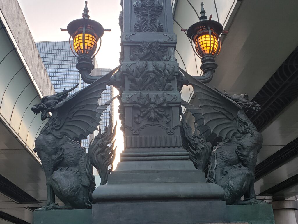 日本橋　麒麟の街灯